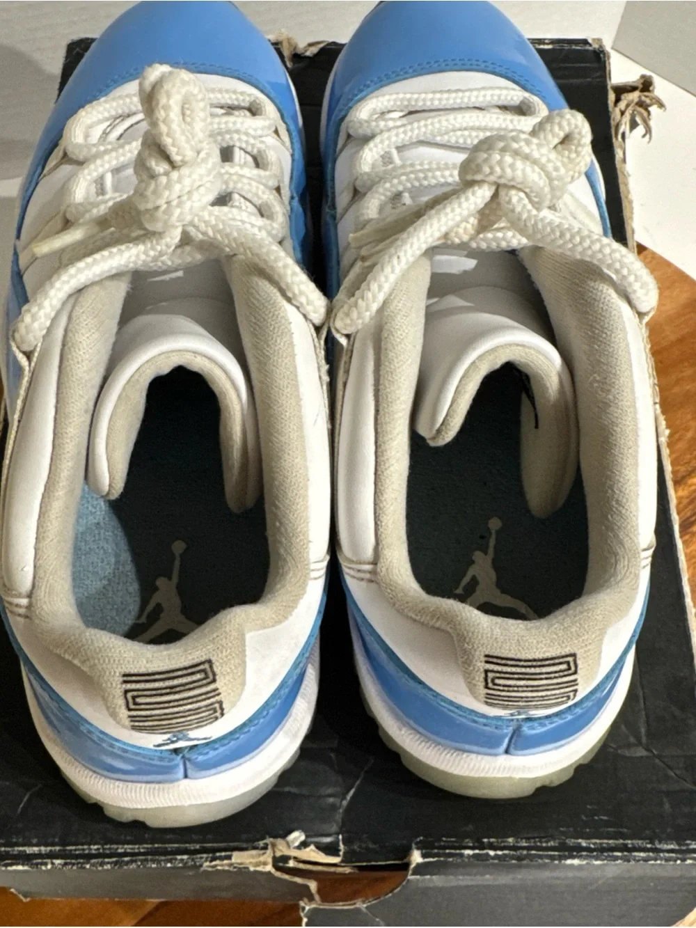 Jordan 11 Retro Low UNC 2017  (528895-106) Men’s Size 8